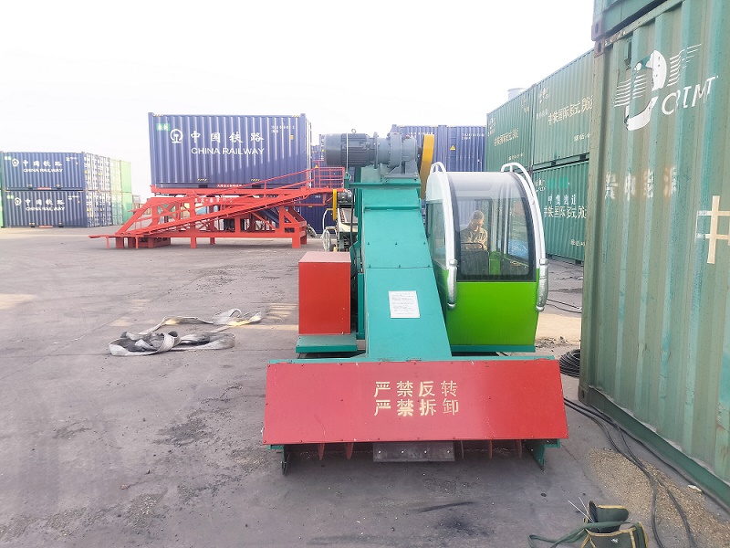 自動出倉機(jī)